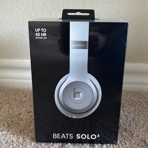 Beats Solo 3 Headphones